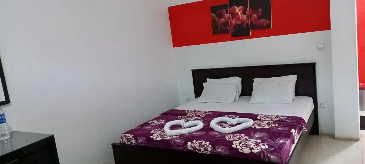 Royal Palace Hotel Negombo