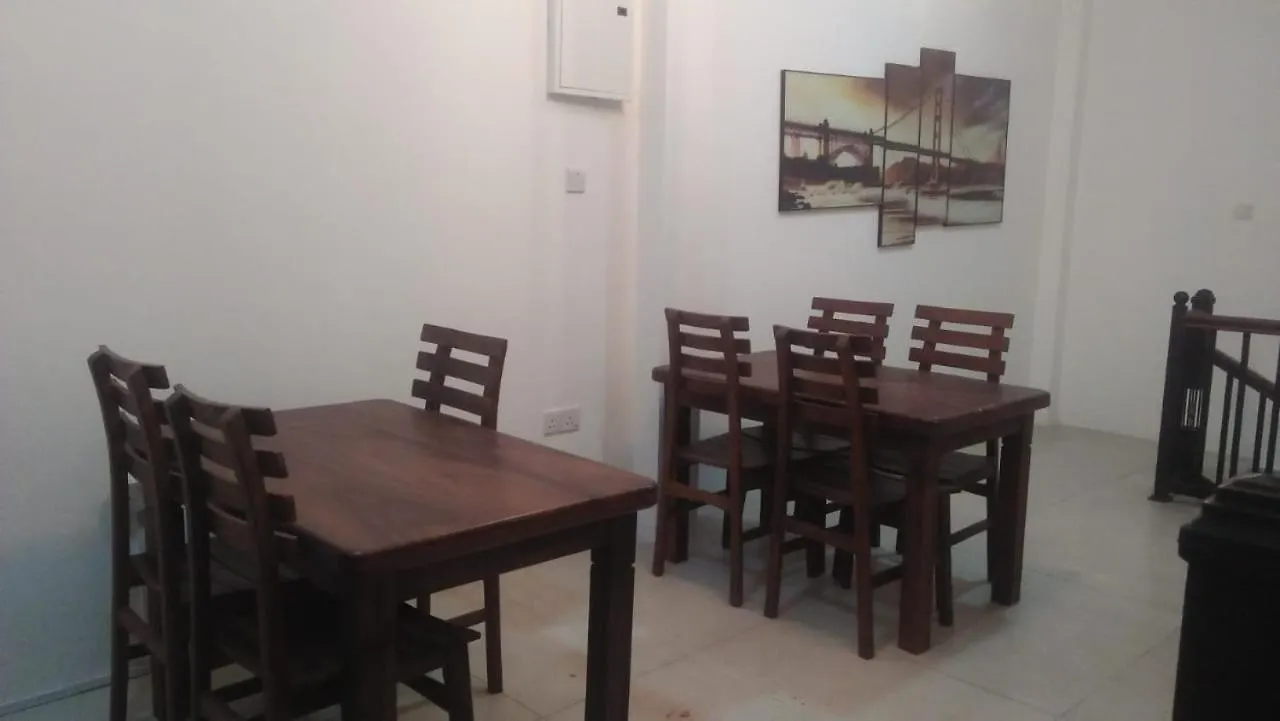 Royal Palace Hotel Negombo