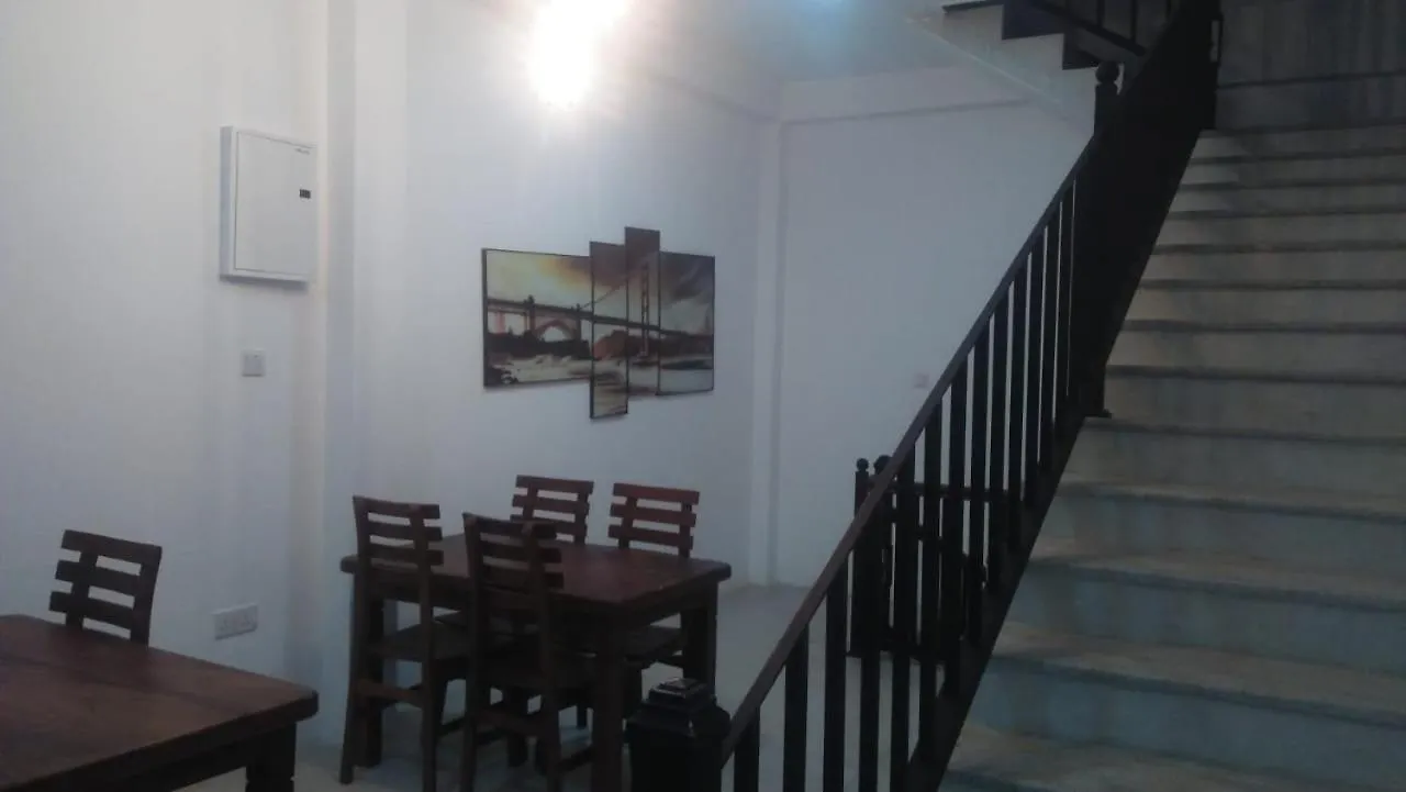 Royal Palace Hotel Negombo