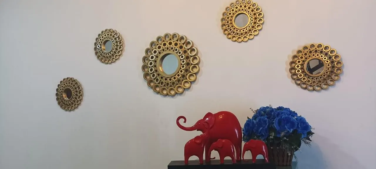 Royal Palace Hotel Negombo