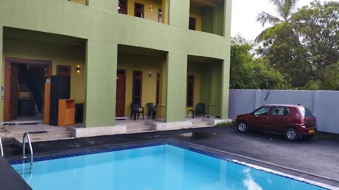 Royal Palace Hotel Negombo