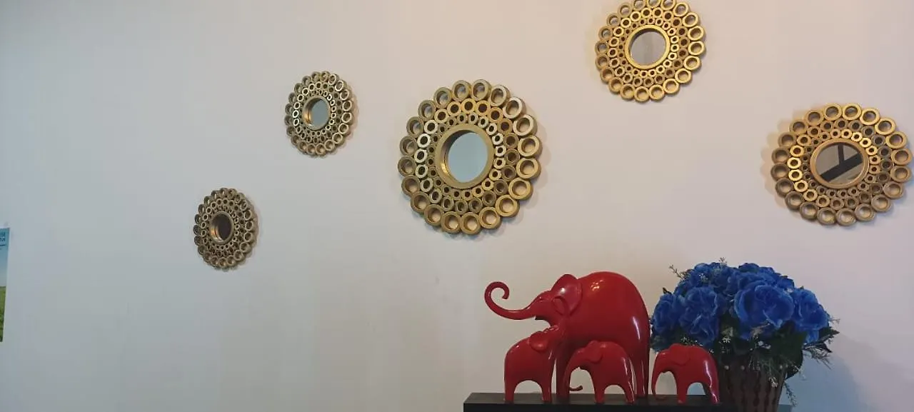 Royal Palace Hotel Negombo